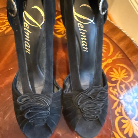NWOT Delman Black Suede Leather Slingback 4.5”Heels w/Ruffle Size 7.5 MSRP $345 - Picture 11 of 15